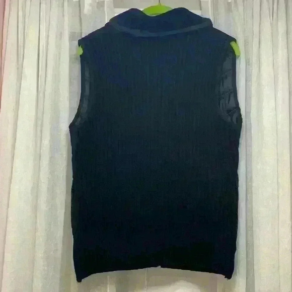 Black vest with Faux Fur Collar 1X stretchy Item# 4H - Picture 4 of 7